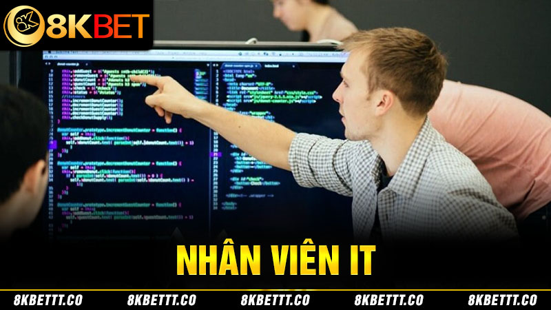 Nhân viên IT đang nằm top công việc tuyển dụng 8kbet với mức lương hậu hĩnh